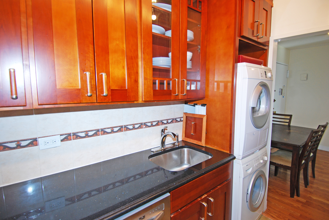 North Shore Towers 1 Bedroom Apartment