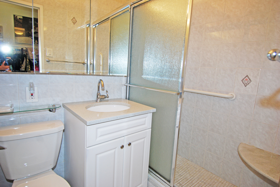 North Shore Towers Studio Apartment