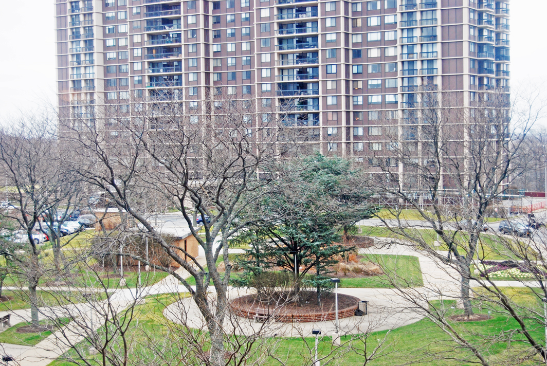 North Shore Towers 1 Bedroom Apartment