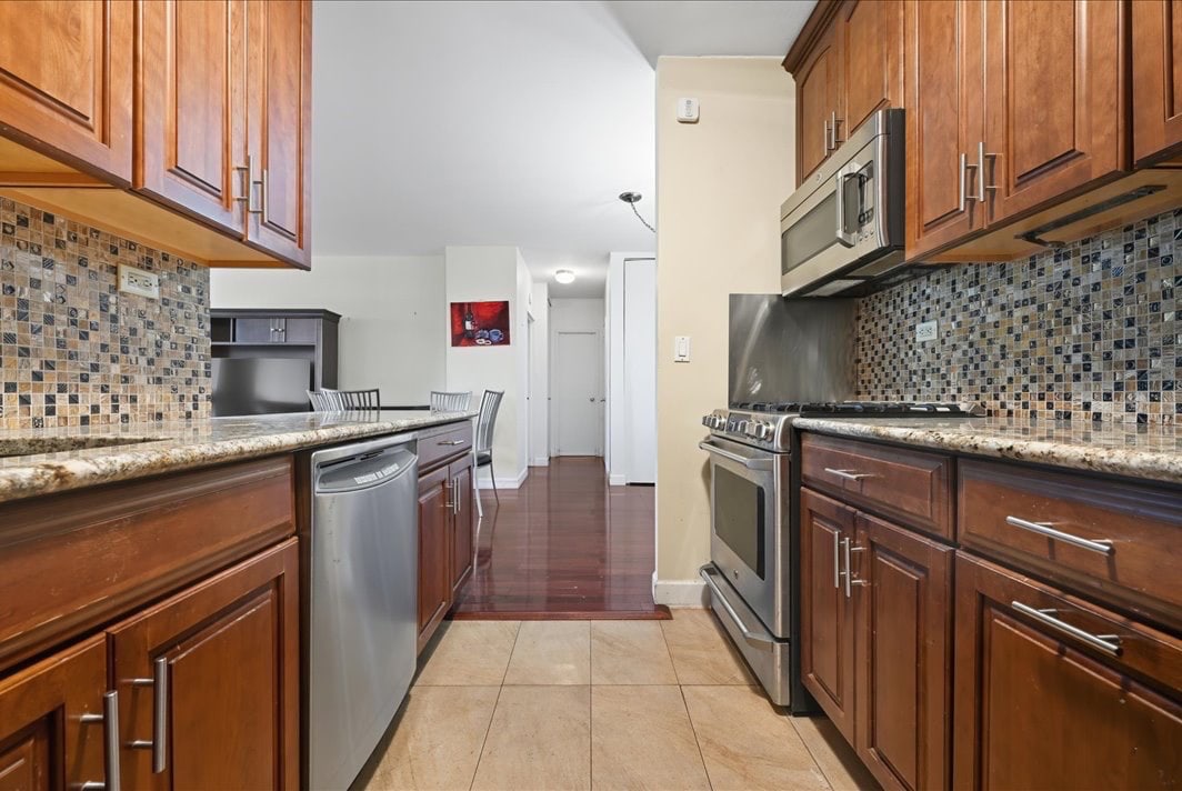 North Shore Towers Apt.