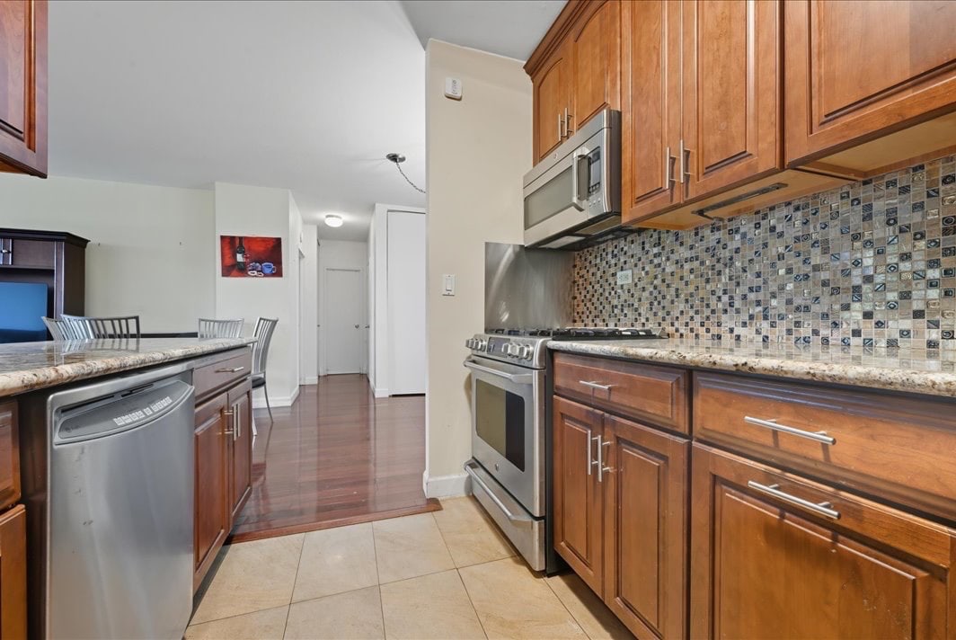 North Shore Towers Apt.