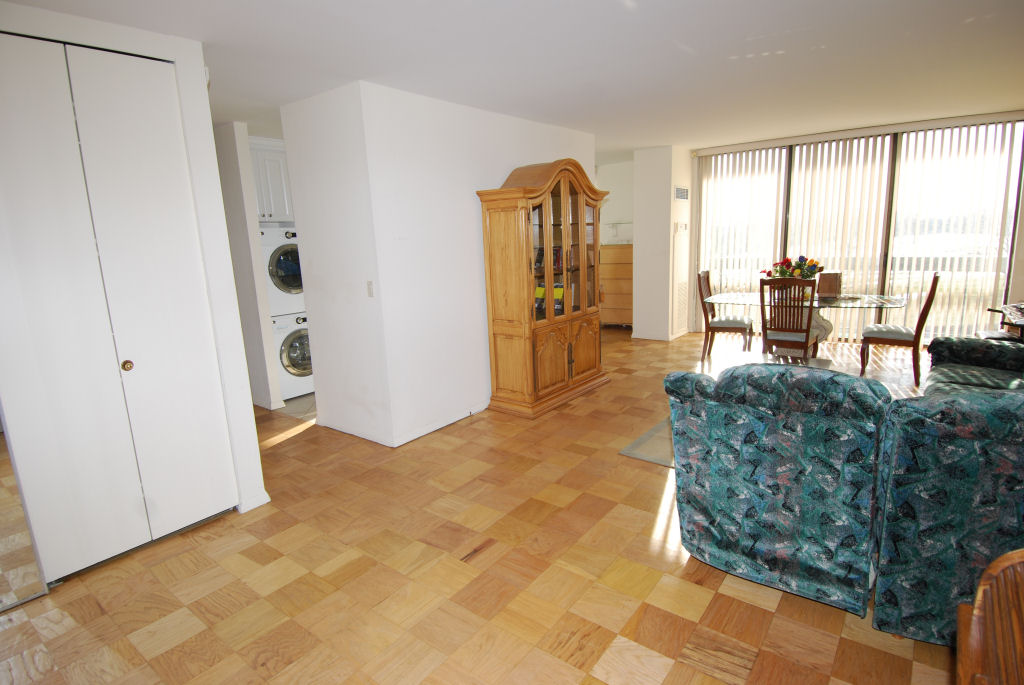 North Shore Towers Studio Apartment