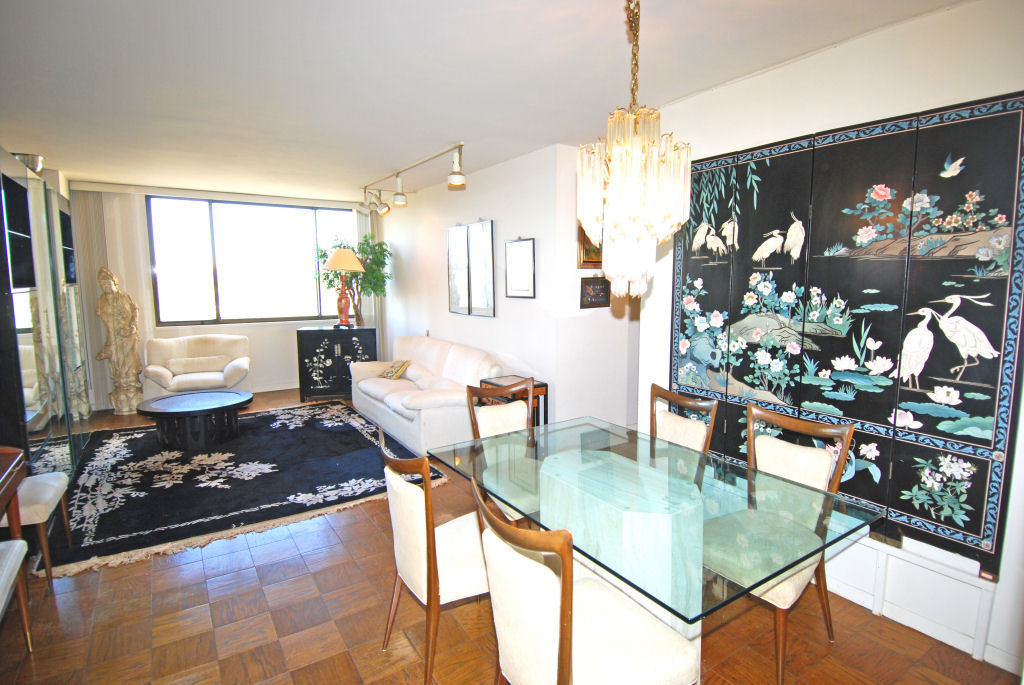 North Shore Towers 1 Bedroom Apartment