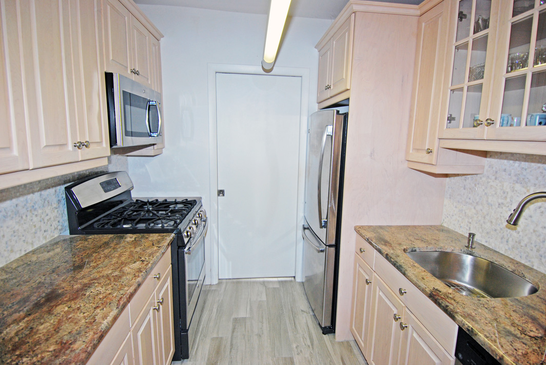 North Shore Towers Studio Apartment