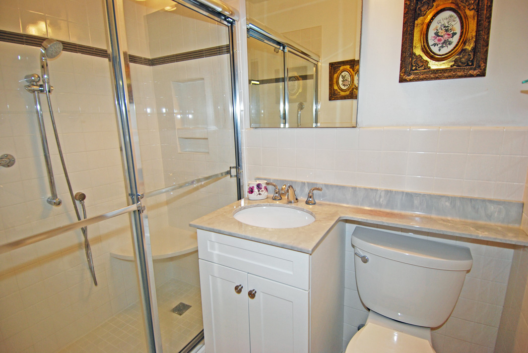 North Shore Towers Studio Apartment