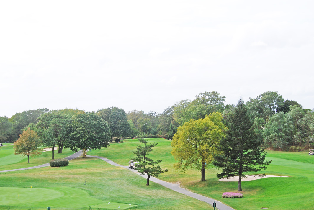 North Shore Towers Studio Apartment