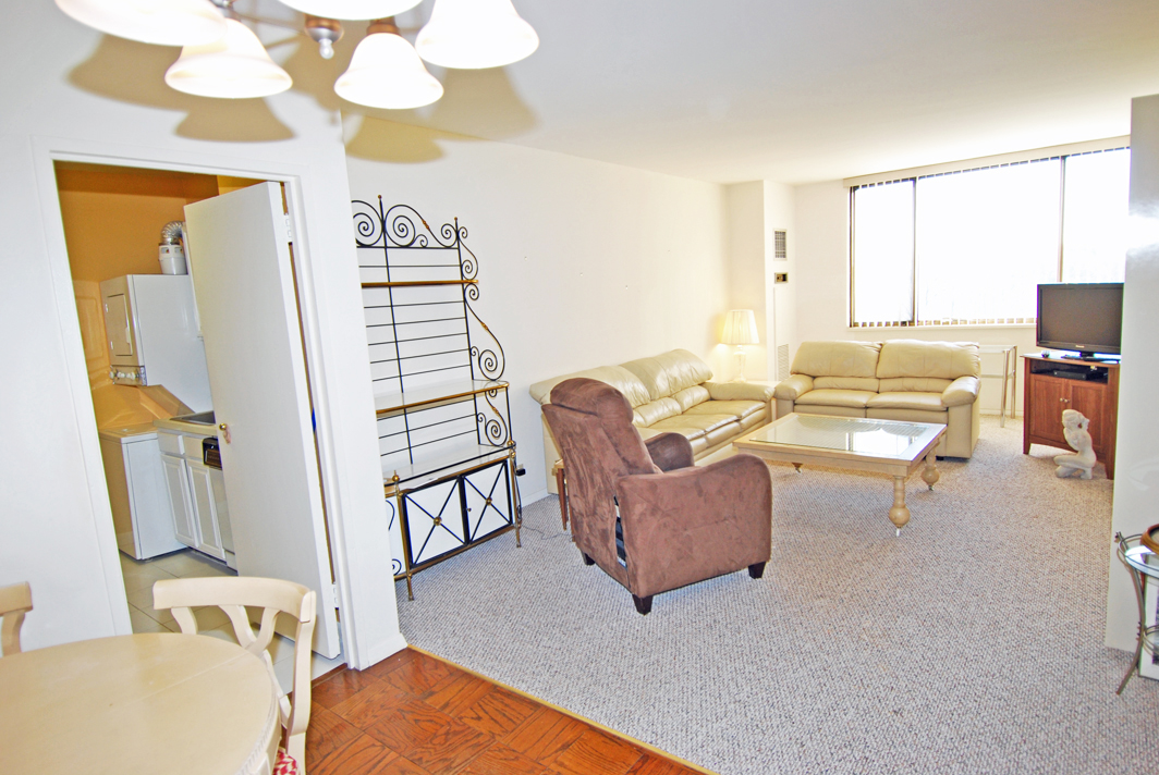 North Shore Towers 1 Bedroom Apartment