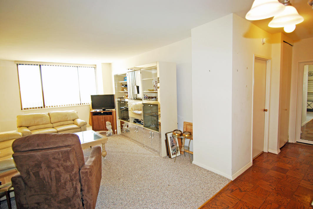 North Shore Towers 1 Bedroom Apartment