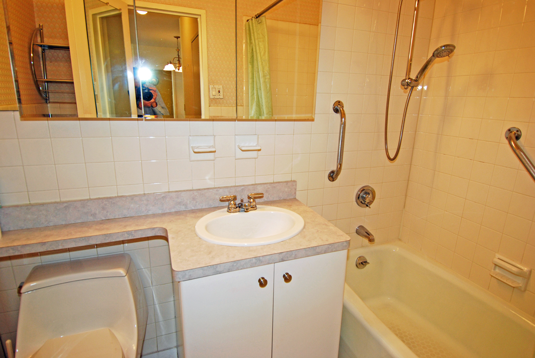 North Shore Towers 1 Bedroom Apartment