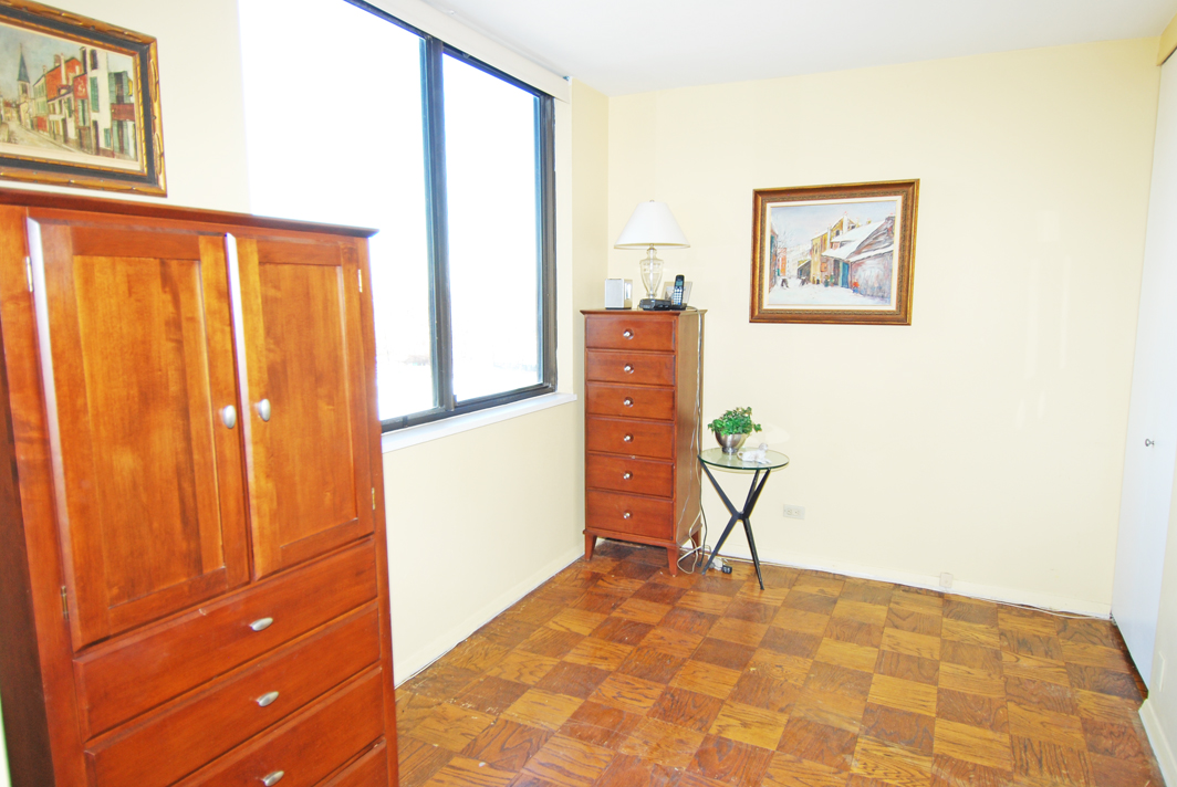 North Shore Towers Studio Apartment