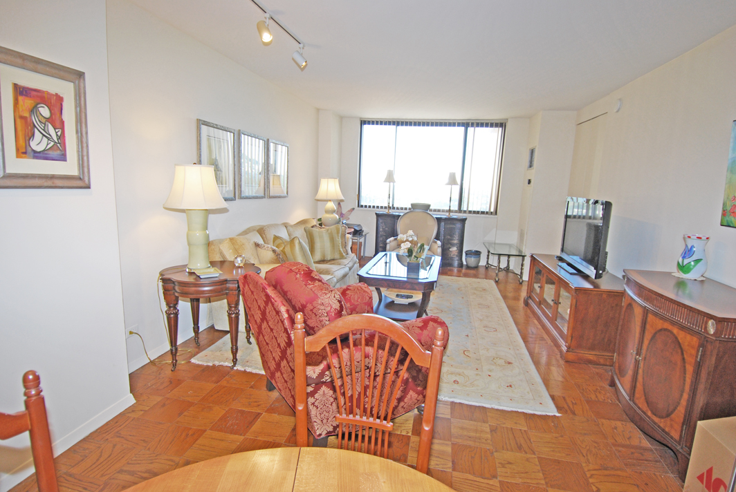 North Shore Towers Studio Apartment