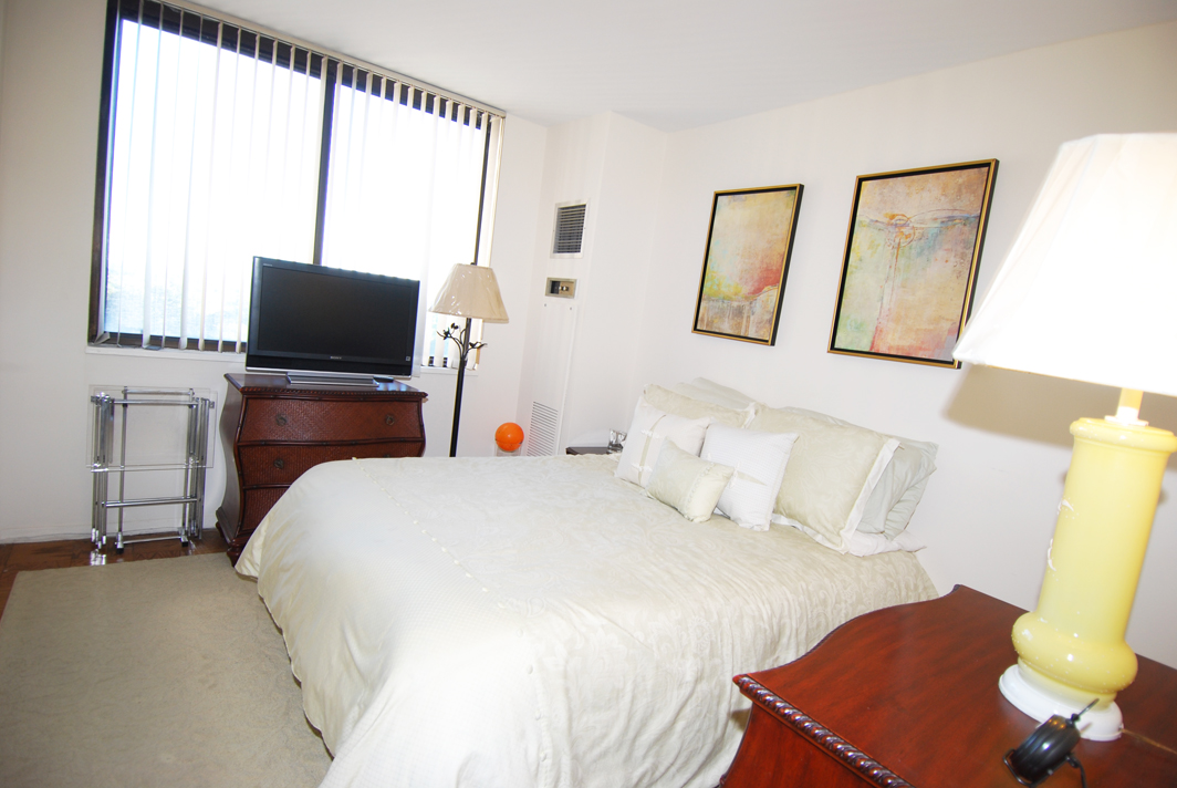 North Shore Towers Studio Apartment