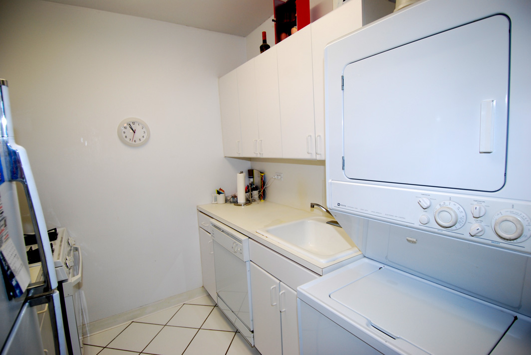 North Shore Towers Apt.