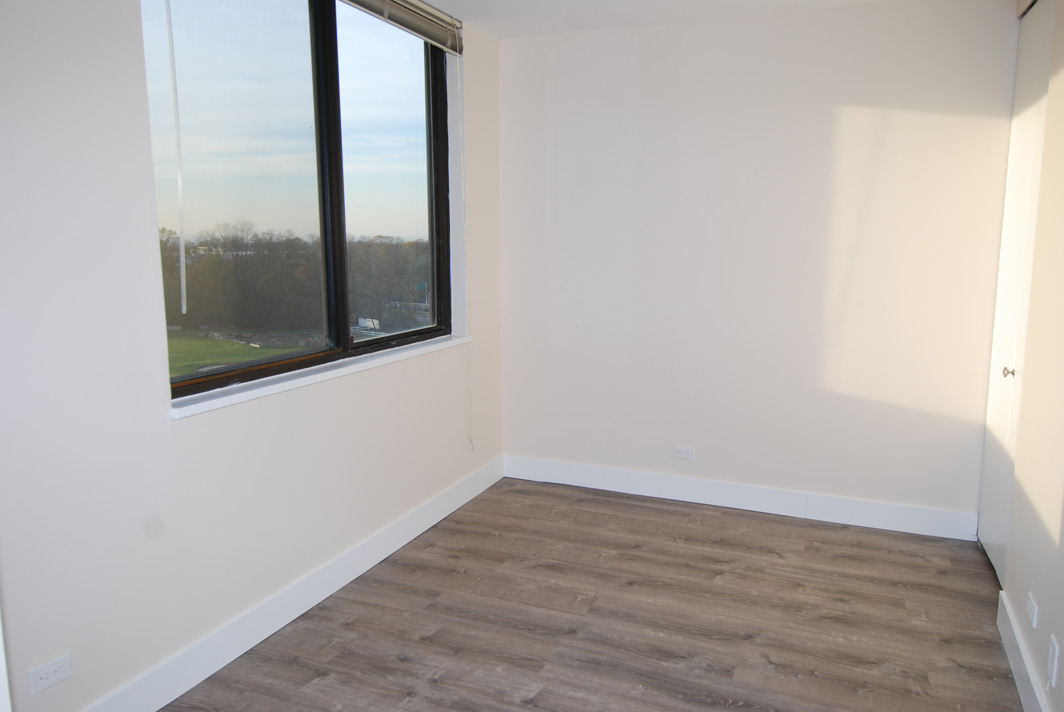 North Shore Towers Studio Apartment