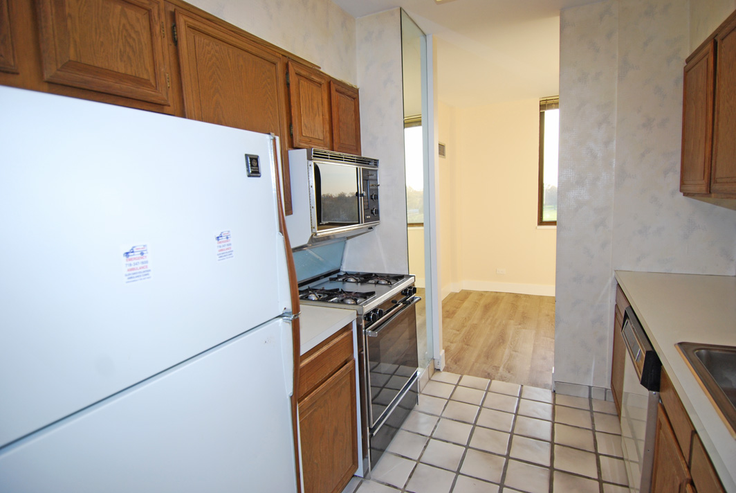 North Shore Towers Studio Apartment