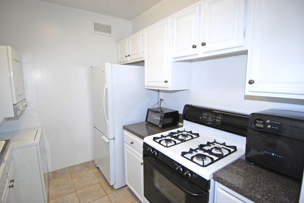 North Shore Towers Studio Apartment