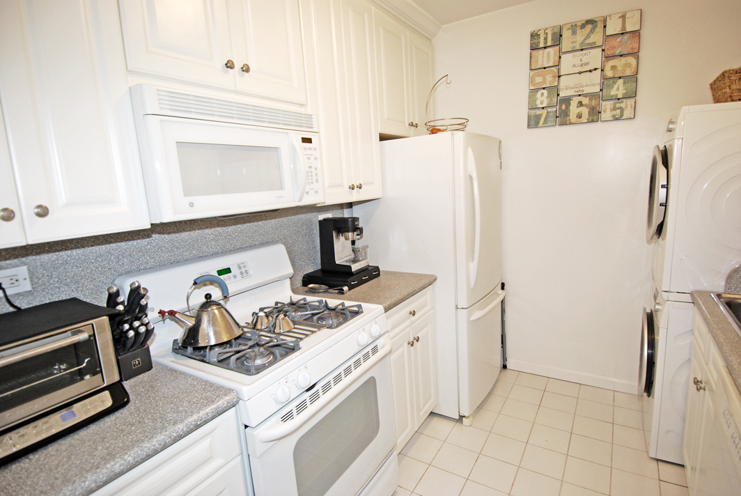 North Shore Towers apt.