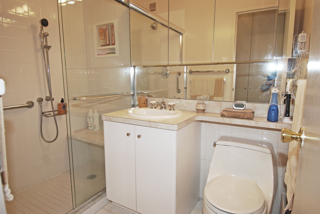 North Shore Towers apt.