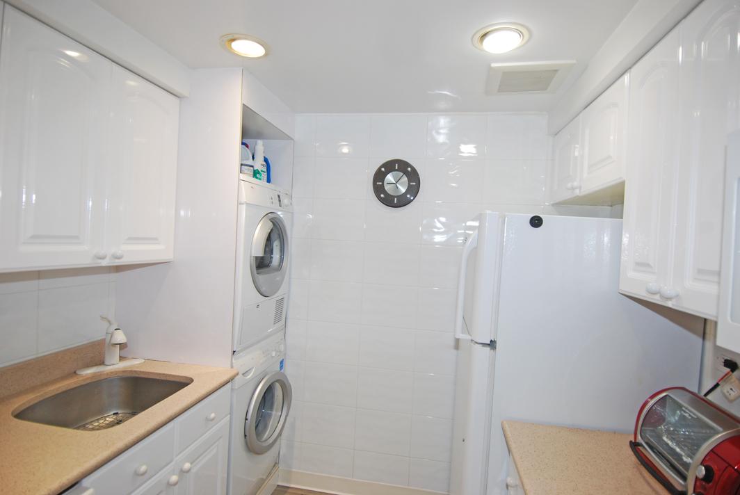 North Shore Towers 1 Bedroom Apartment