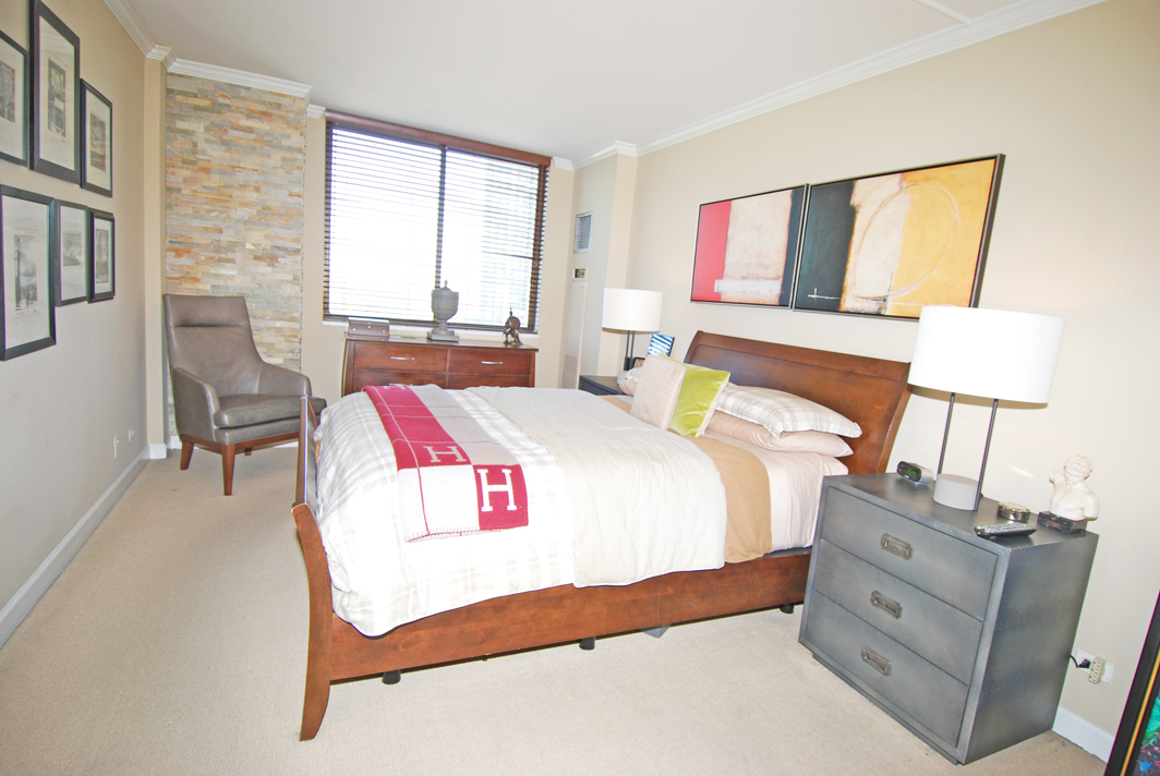 North Shore Towers 1 Bedroom Apartment