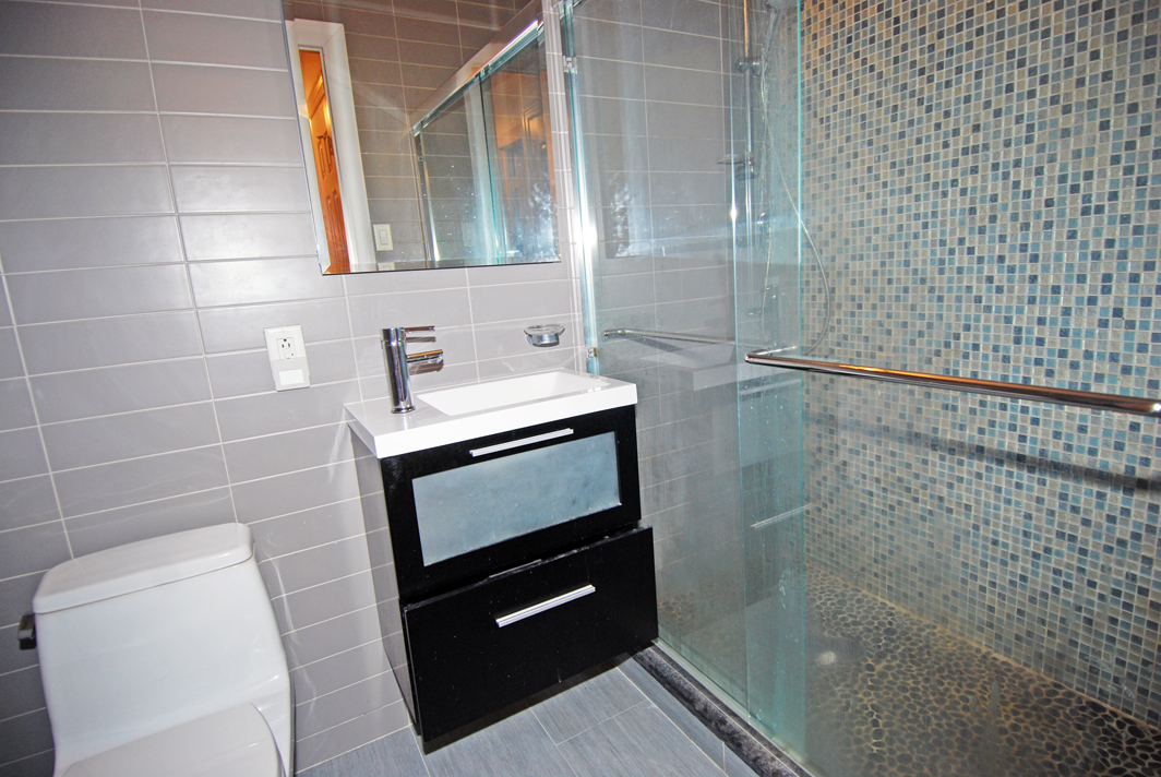 North Shore Towers 1 bedroom apt.