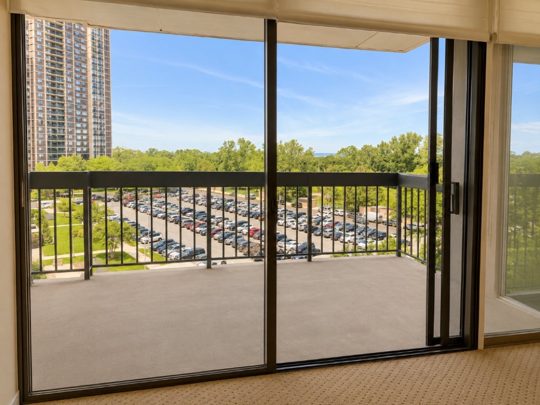 North Shore Towers Apt.