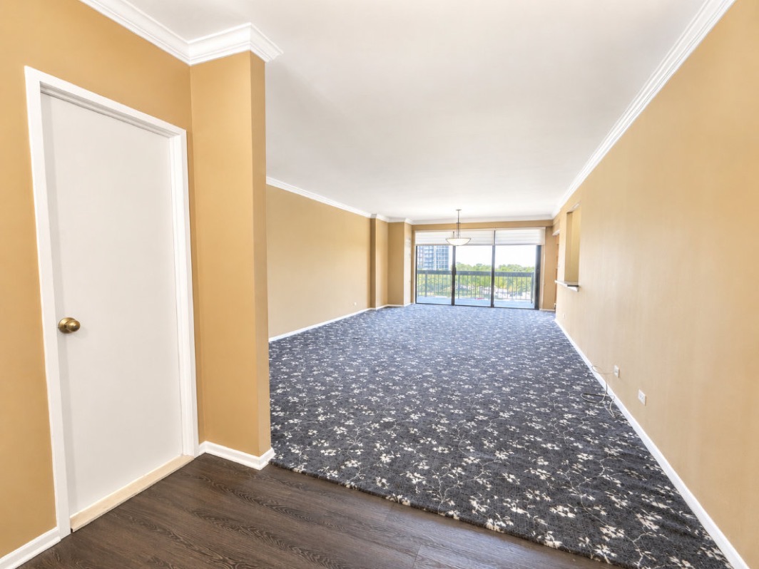 North Shore Towers Apt.