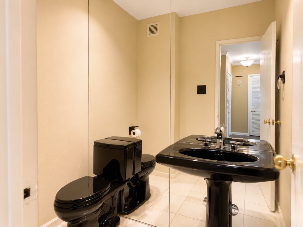 North Shore Towers Apt.