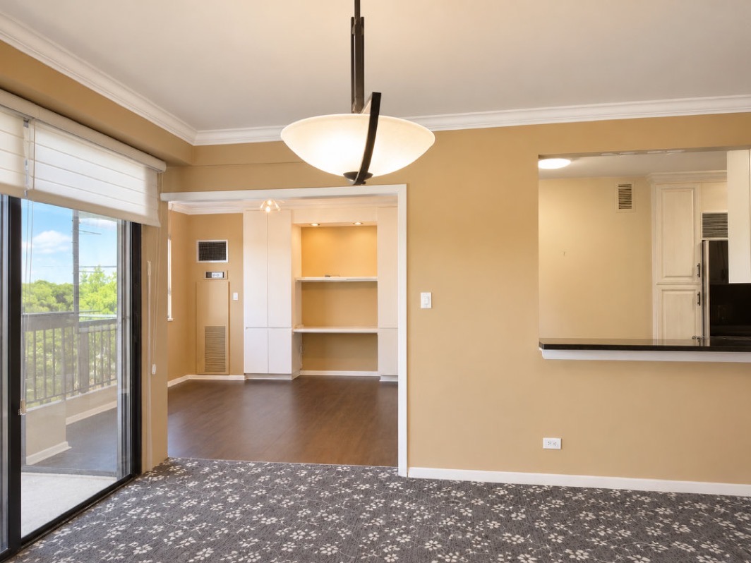 North Shore Towers Apt.