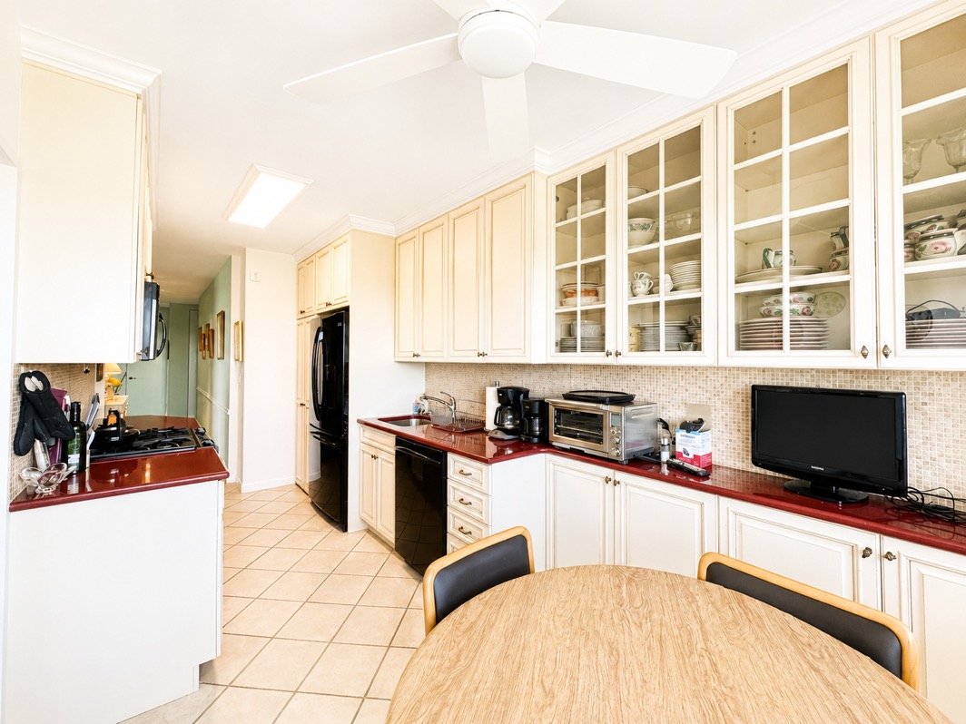 North Shore Towers Apt.