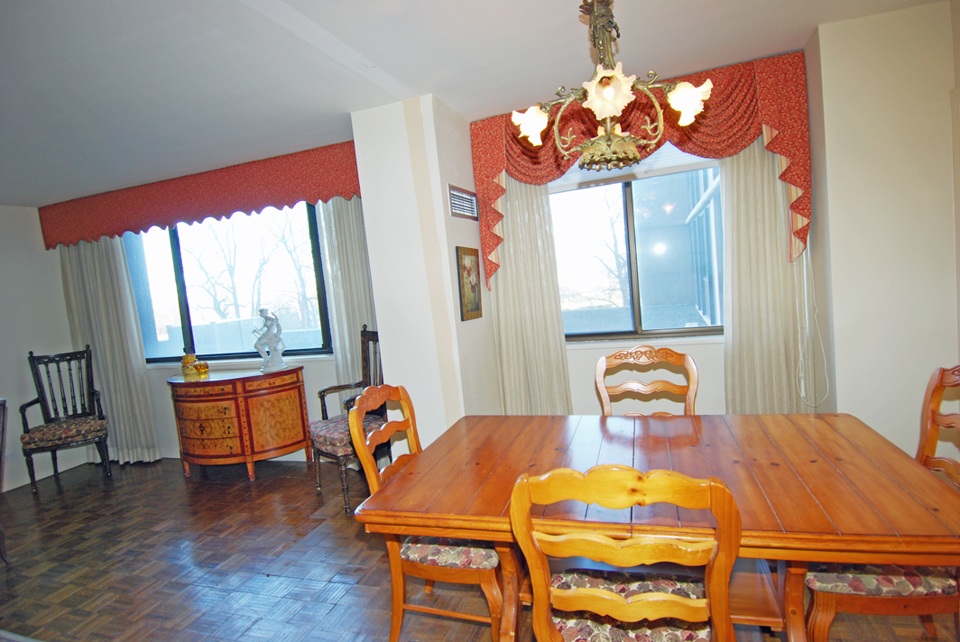 North Shore Towers Apt.