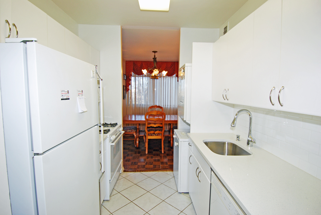 North Shore Towers Apt.