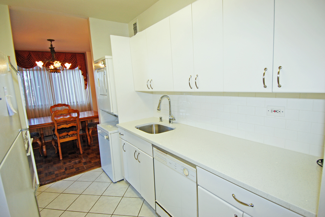 North Shore Towers Apt.