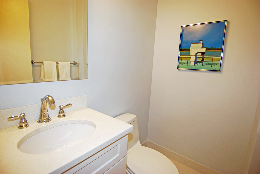 North Shore Towers Apt.