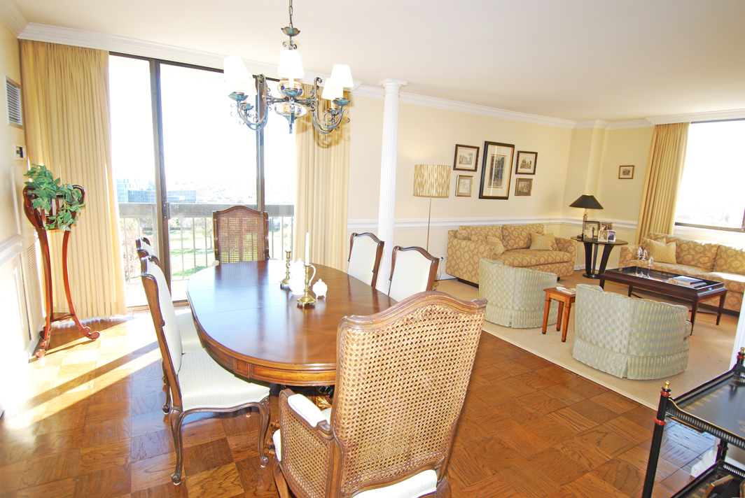 North Shore Towers Apt.