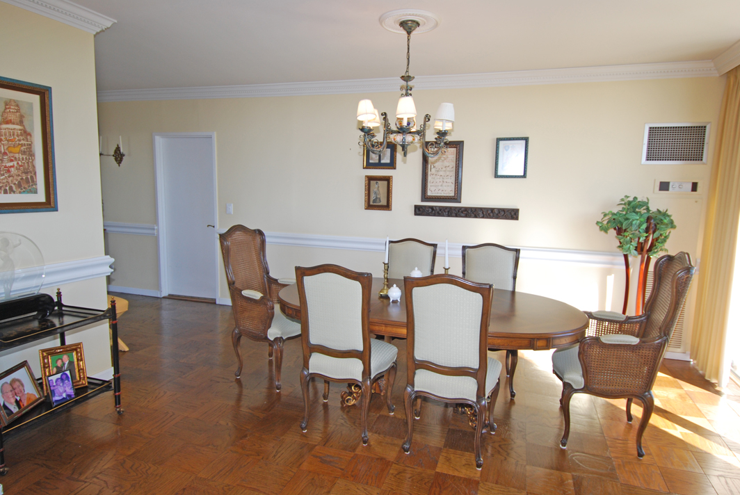 North Shore Towers Apt.