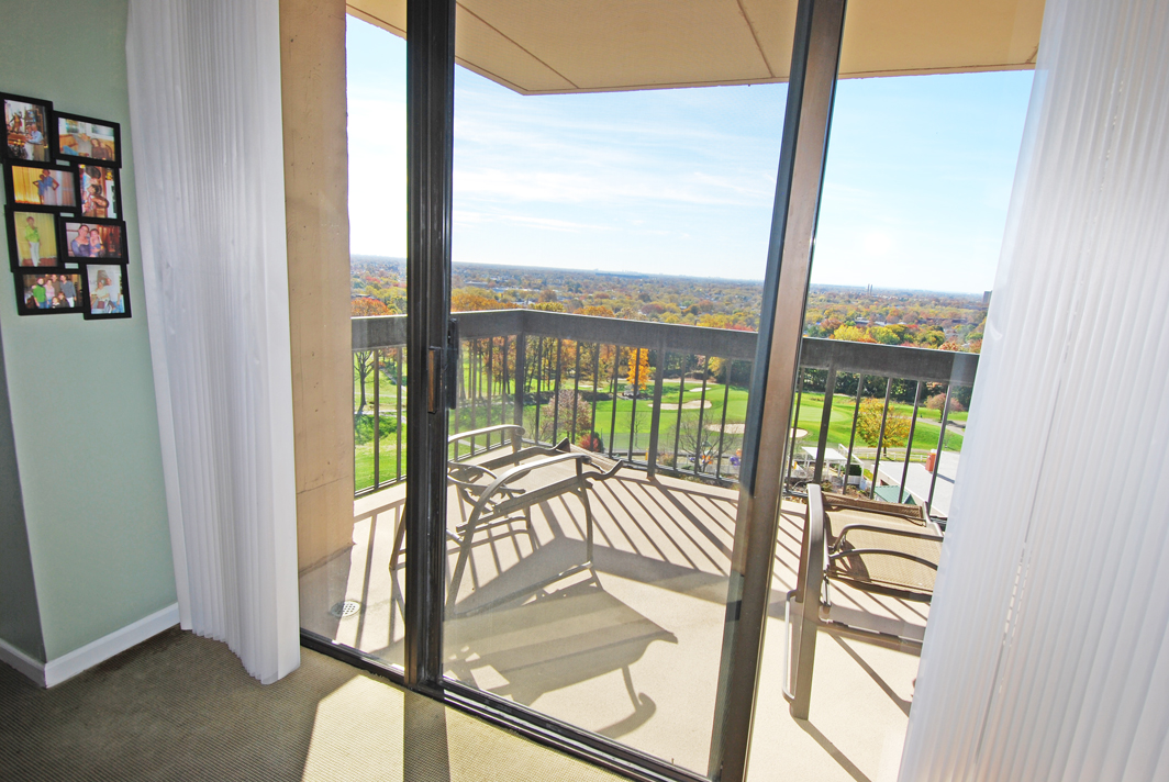 North Shore Towers Apt.