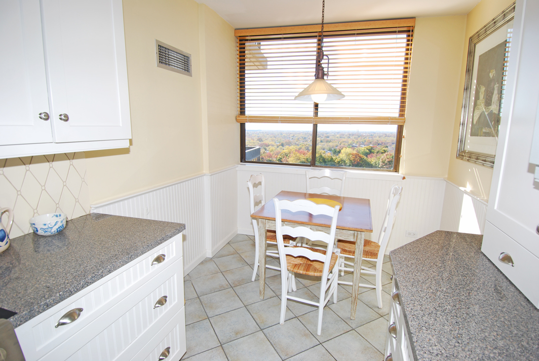 North Shore Towers Apt.