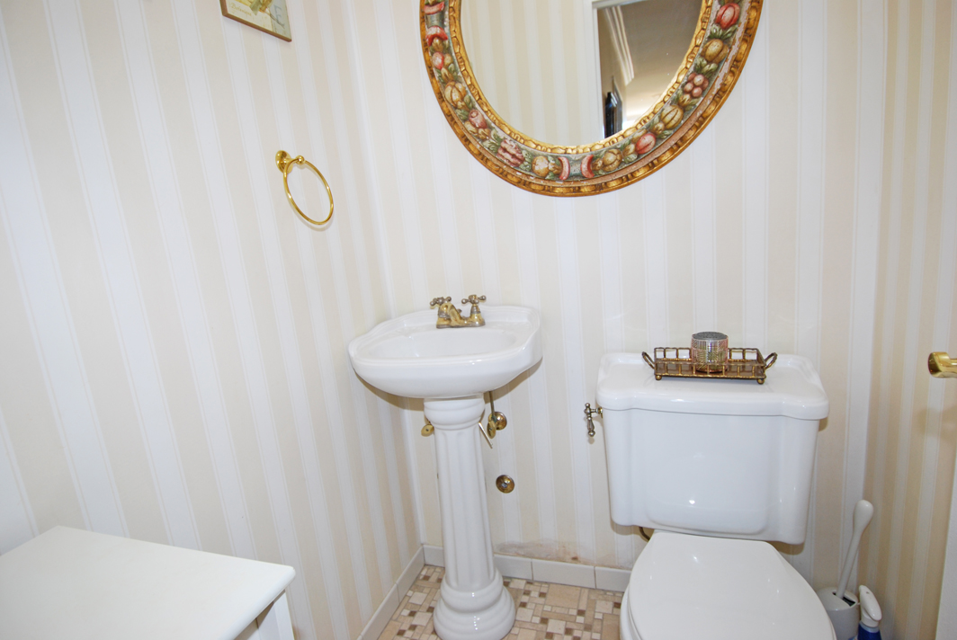 North Shore Towers Apt.