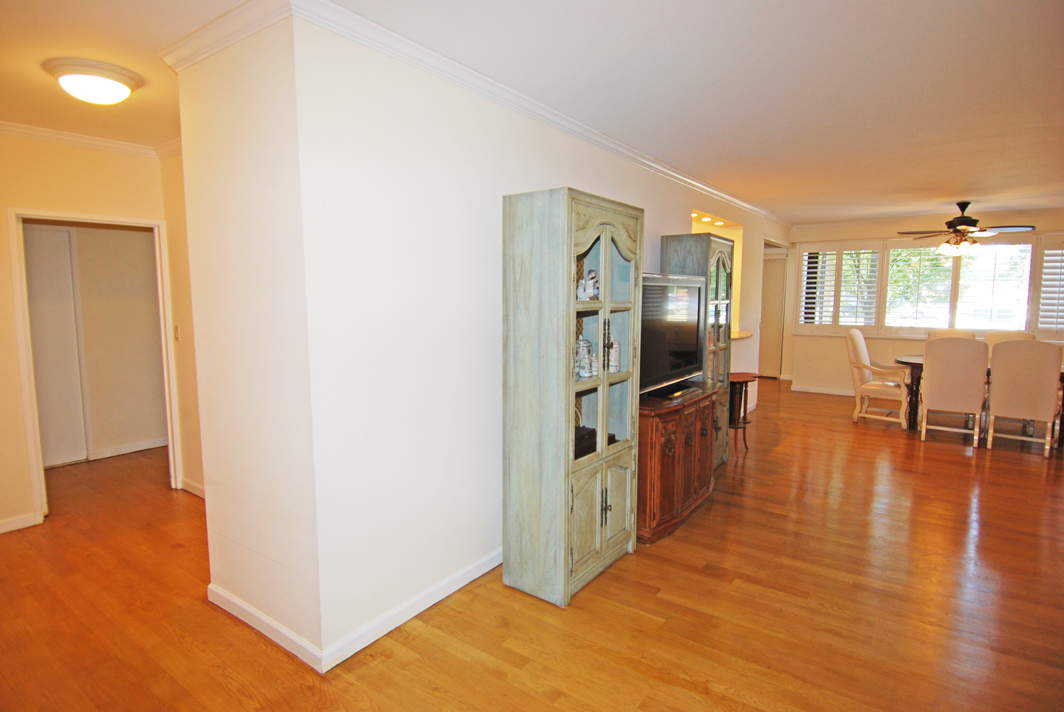 North Shore Towers Apt.