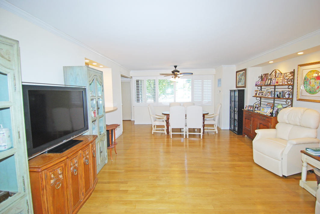 North Shore Towers Apt.