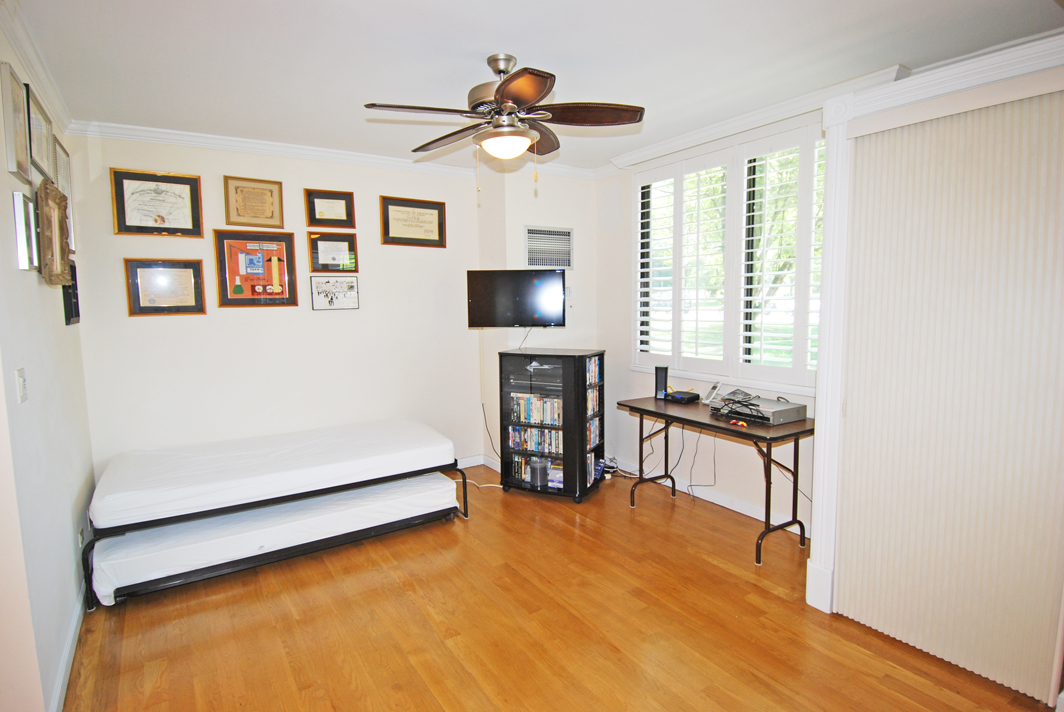 North Shore Towers Apt.