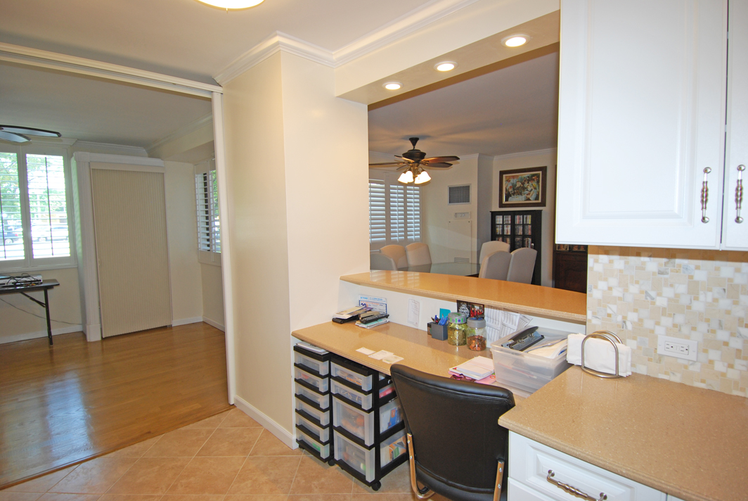 North Shore Towers Apt.