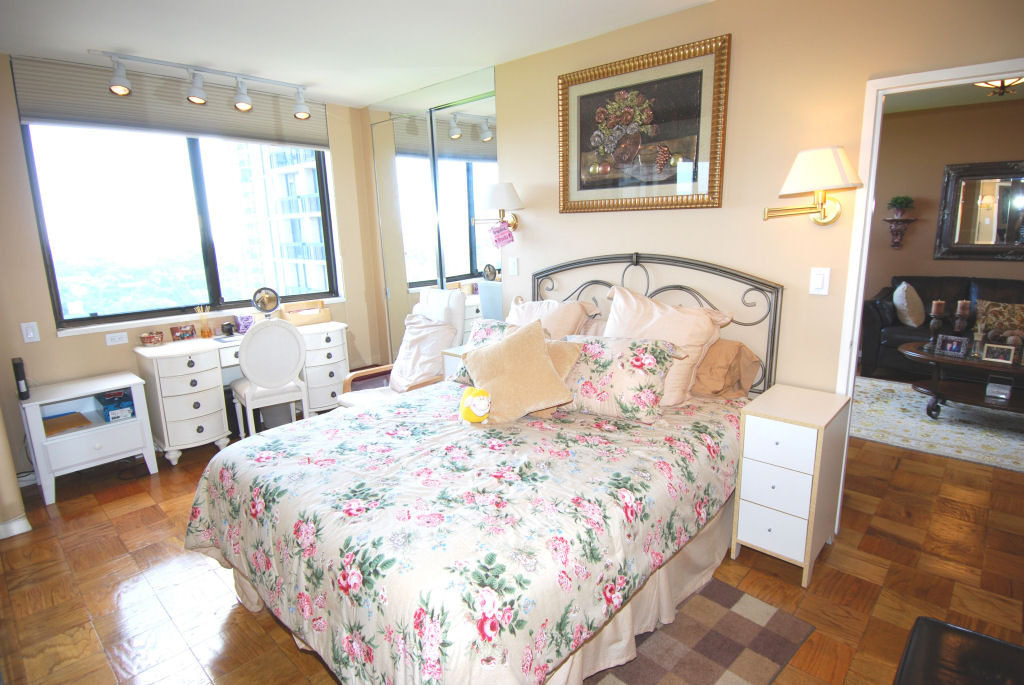 North Shore Towers Apt.