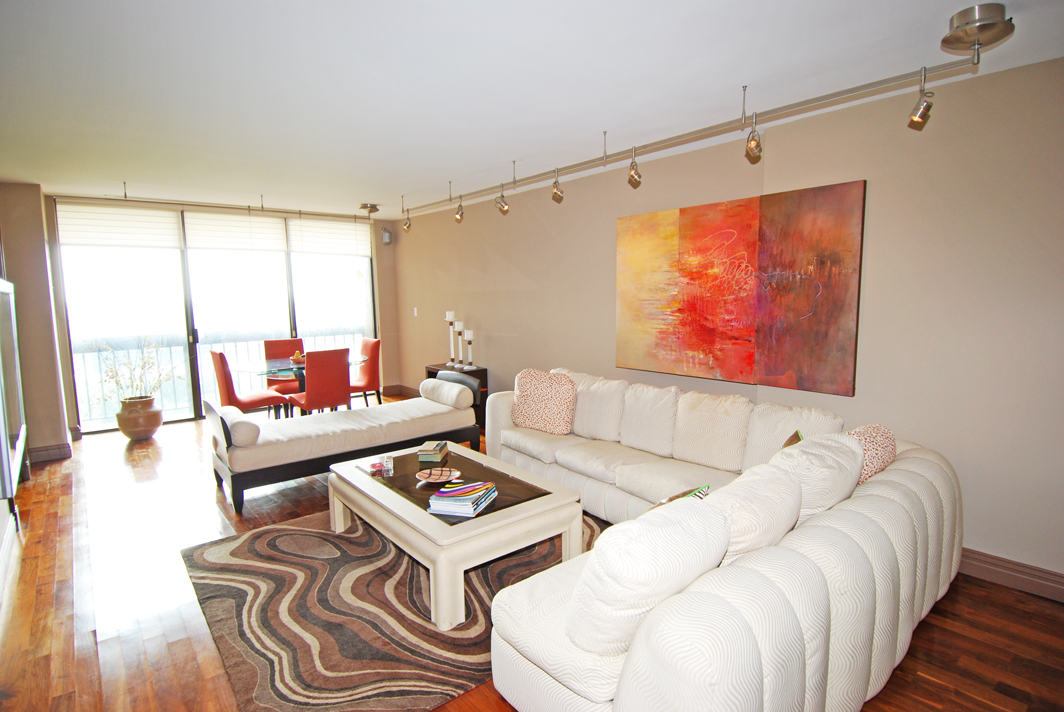 North Shore Towers Apt. 