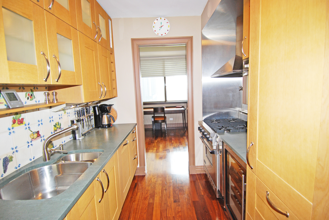 North Shore Towers Apt.