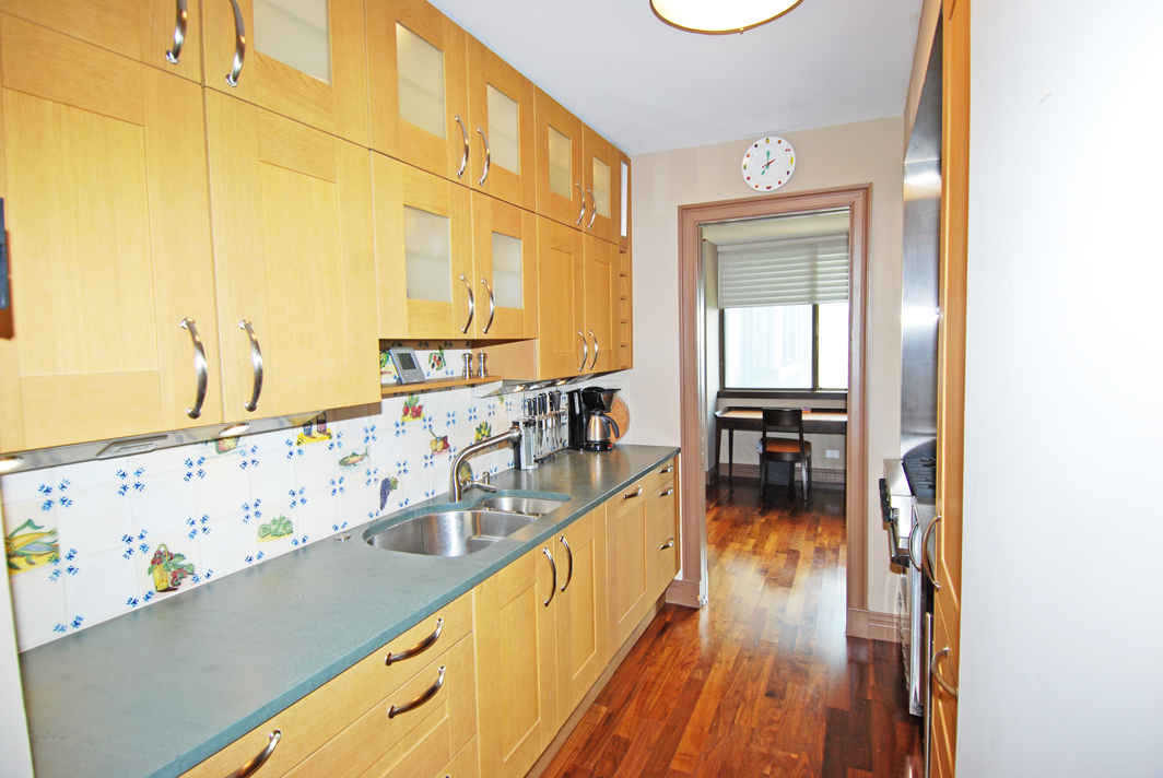 North Shore Towers Apt.