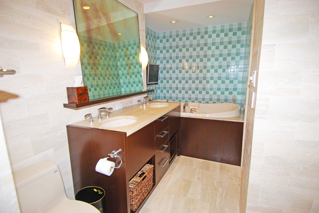 North Shore Towers Apt.