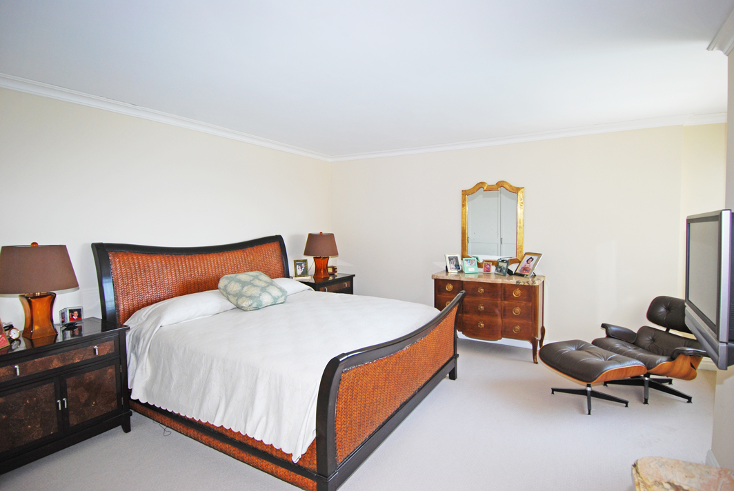 North Shore Towers Apt.