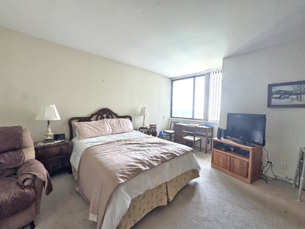 North Shore Towers Apt.